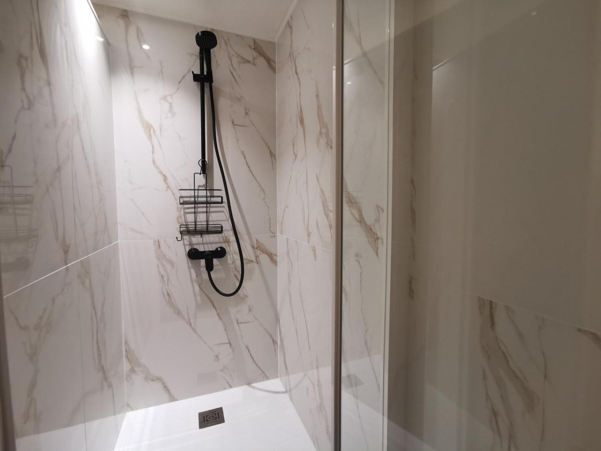 7Art Hotel Cannes Room photo
