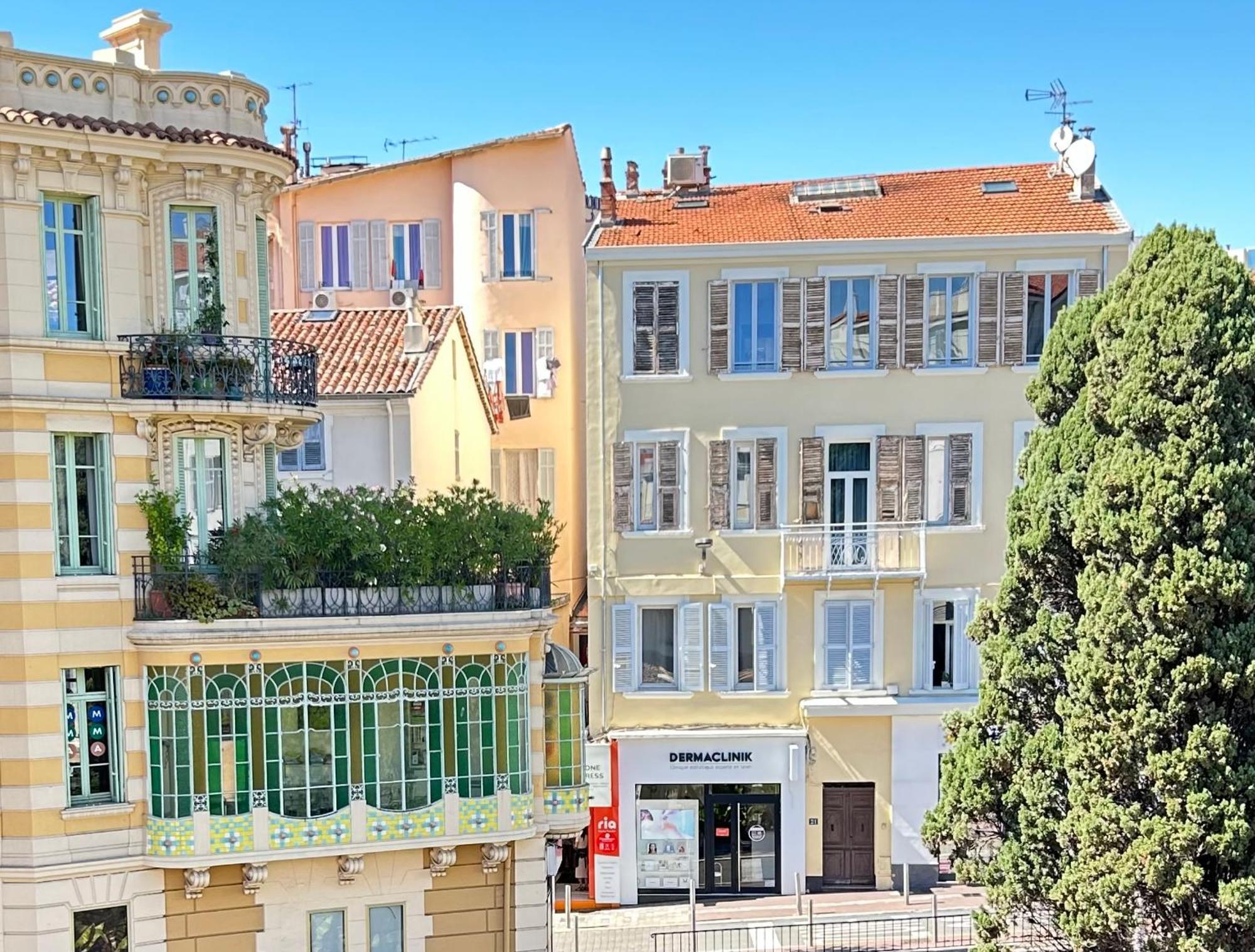 7Art Hotel Cannes Room photo