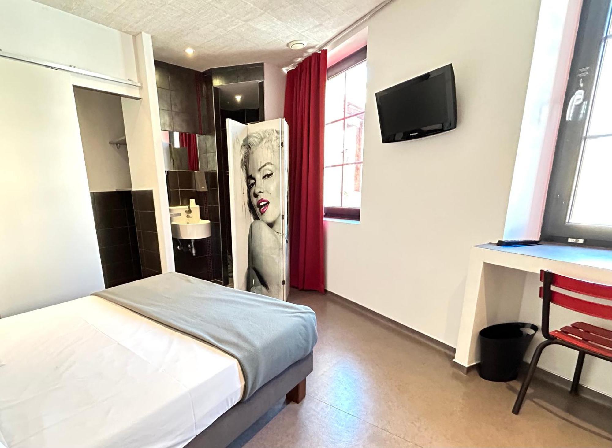 7Art Hotel Cannes Exterior photo